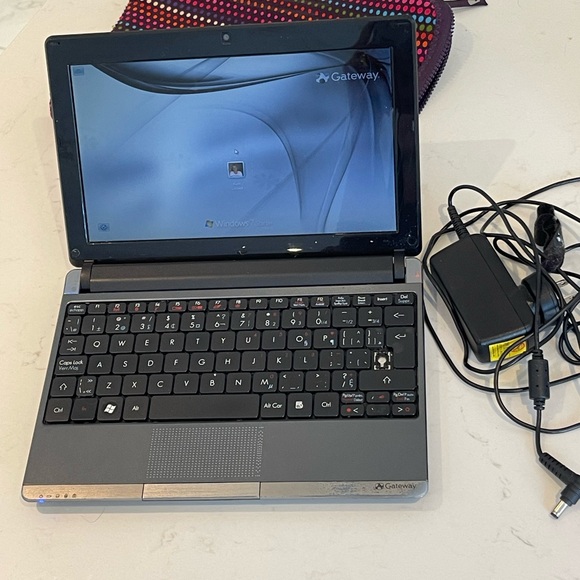 Mini gateway laptop - Picture 7 of 11